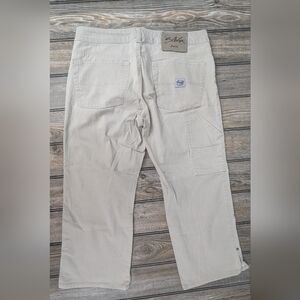 Silver Size 29 Tan Capri Pants Vintage